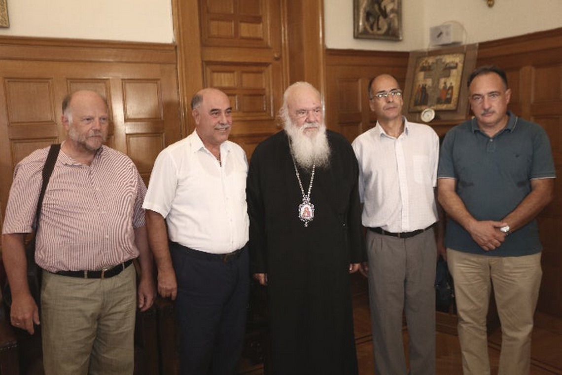 Συνάντηση του προεδρείου της ΠΕΘ με τον Αρχιεπίσκοπο Ιερώνυμο